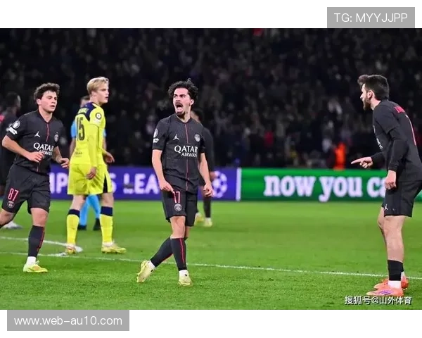 巴黎圣日耳曼主场迎战里尔，卫冕冠军寻求登顶积分榜